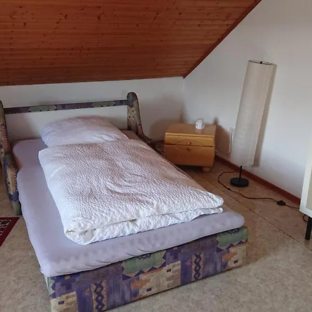 Apartment In Laendliche Gegend Zum Verweilen Einlaedt